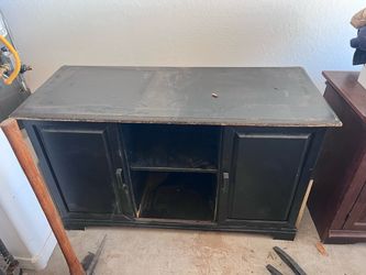 Fish tank stand