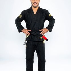 FLOW-TECH BJJ GI BLACK/GOLD (NEVER USED)