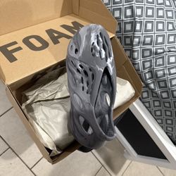 Yezzy Foam Runners