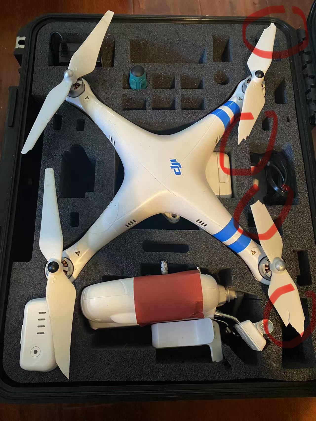 DJI Phantom 2 Vision+ PV330 Drone +GoProfessional Hard Case + Accessories AsIs