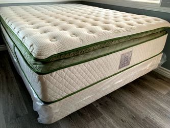 King Organic Elite Superior Hybrid Cool Gel Memory Foam Pillow Top 14inch Mattress