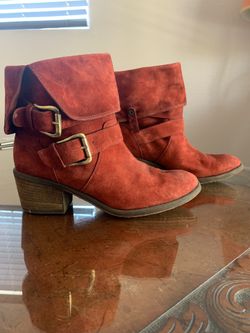Donald Pliner Size 6.5 Red Suede Ankle Boot