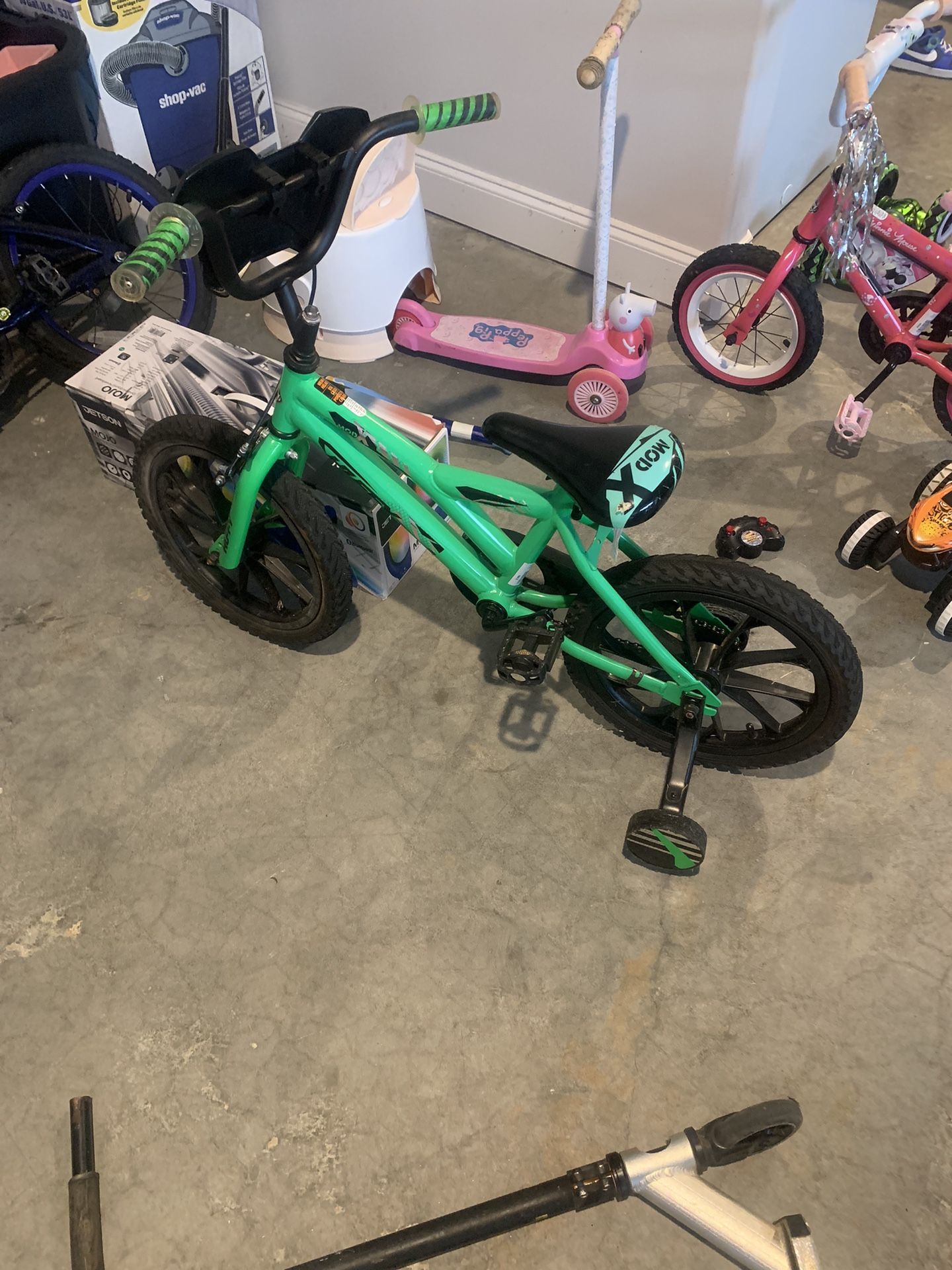 Boys Bike With Training Wheels