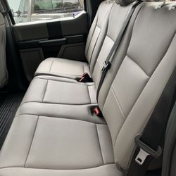 2020 Ford super duty F250 / f350 crew cab rear seats . Grey vinyl