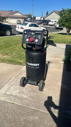 Husky Compressor 20 gallon 1.5 HP