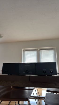 Power Amplifier model AMP210