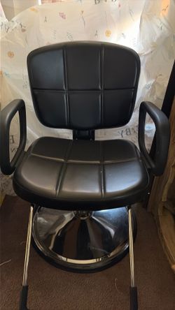 Salon reclining shampoo chair