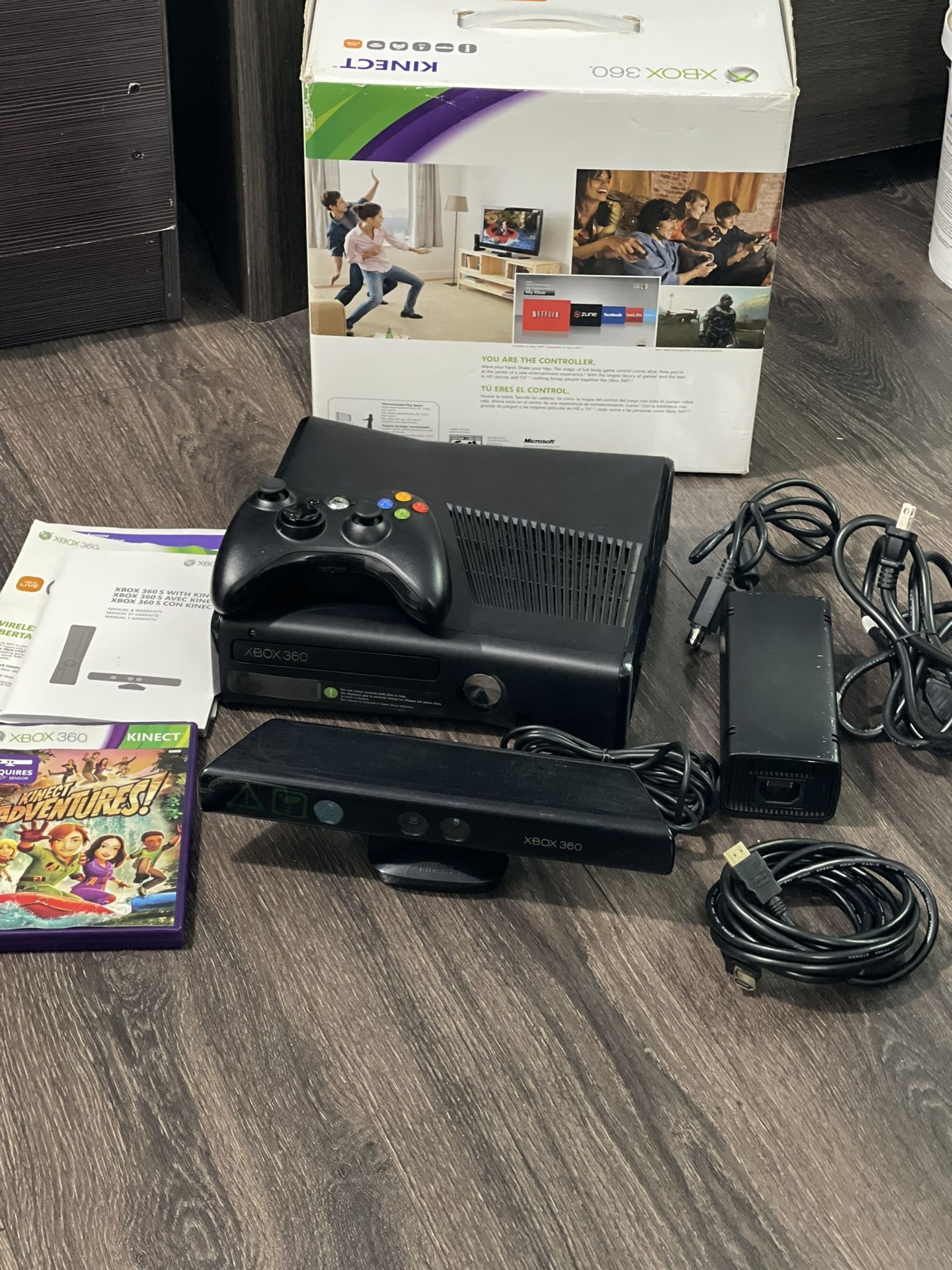 Xbox 360 4GB Console With Kinect Video Game Systems