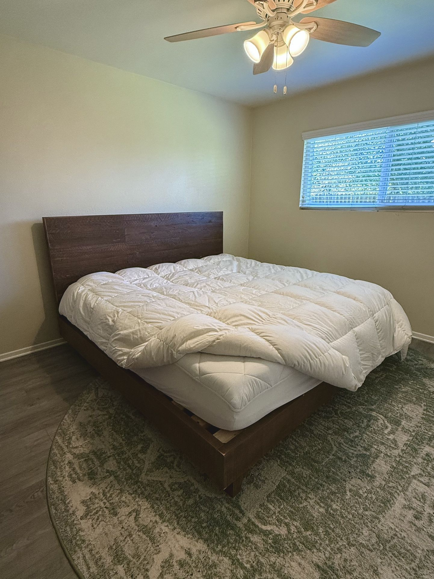 King bed Wooden Frame