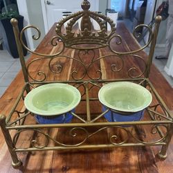 Crown Dog Bowl Set
