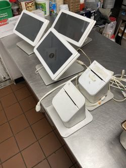 3 Clover Stations With Drawers + Printers