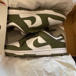 Dunk Low Medium Olive
