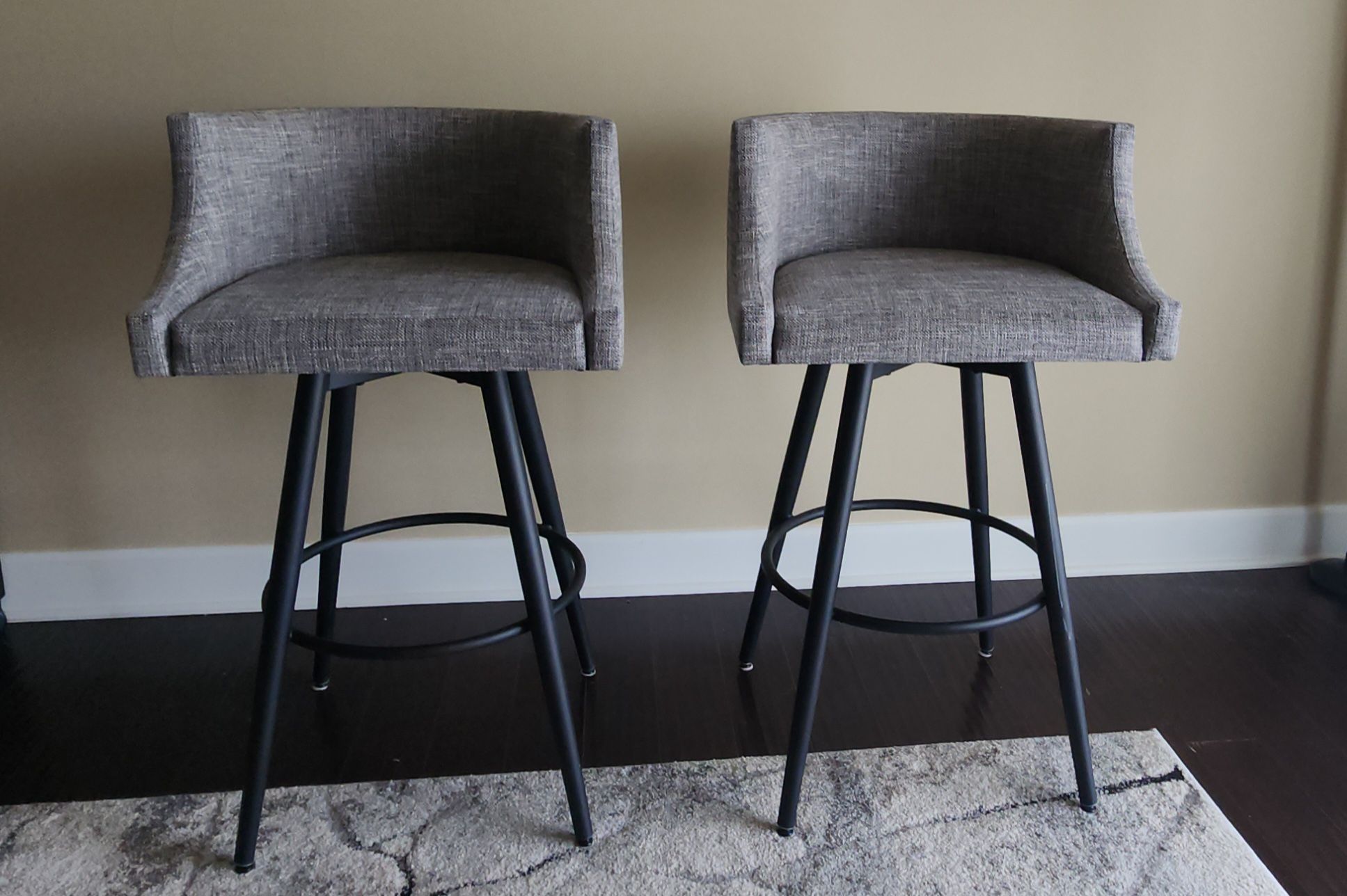 Amisco Swivel bar stools