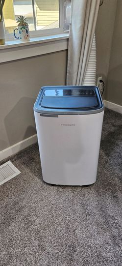 Frigidaire FHPW122AC1 Portable Air Conditioner