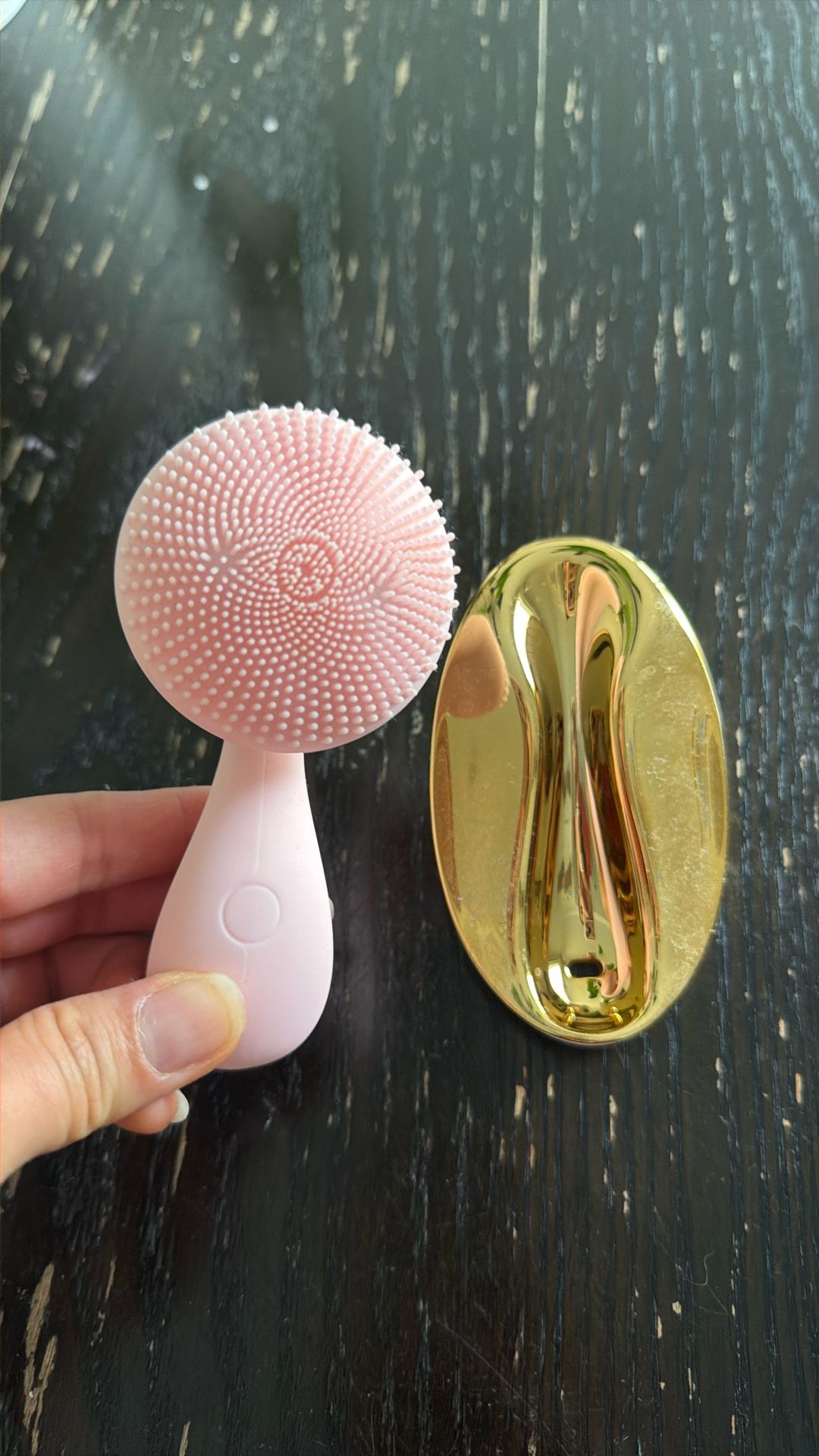 Electric Facial Cleansing Brush