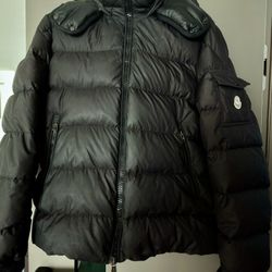 Authentic Moncler Men's Hymalay Puffer Jacket SZ 4 US L Black.  Goose Down