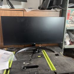 LG monitor 
