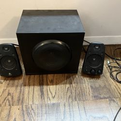 LOGITECH 400 Watt Home Theater Package - THX Certified Bookshelf Speakers and Subwoofer - AMAZING SOUND