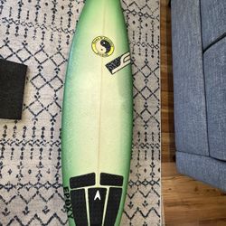 6’5” Surfboard 