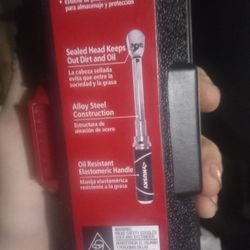 HUSKY 1/4in Drive Torque Wrench 40-200 In/lbs NEW