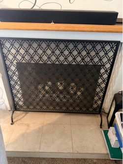 Fire place screen