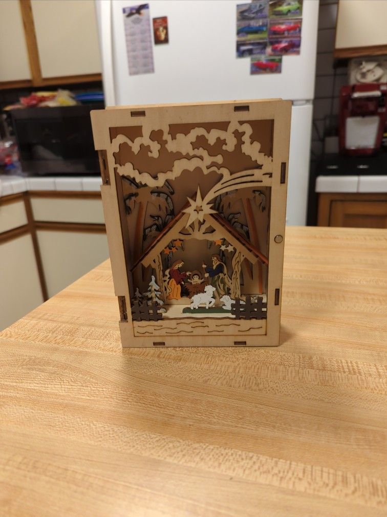 Artminds Christmas Nativity Light Up Shadow Box