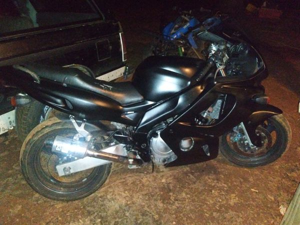 2005 yamaha yzf 600 r
