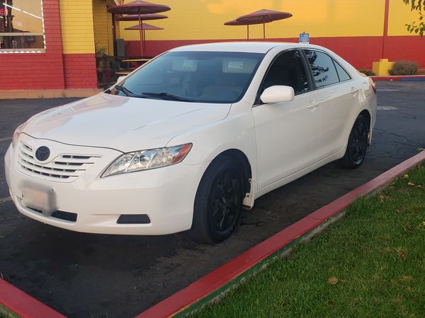 2009 TOYOTA CAMRY MANUAL TRANSMISSION for Sale in Los Angeles, CA - OfferUp