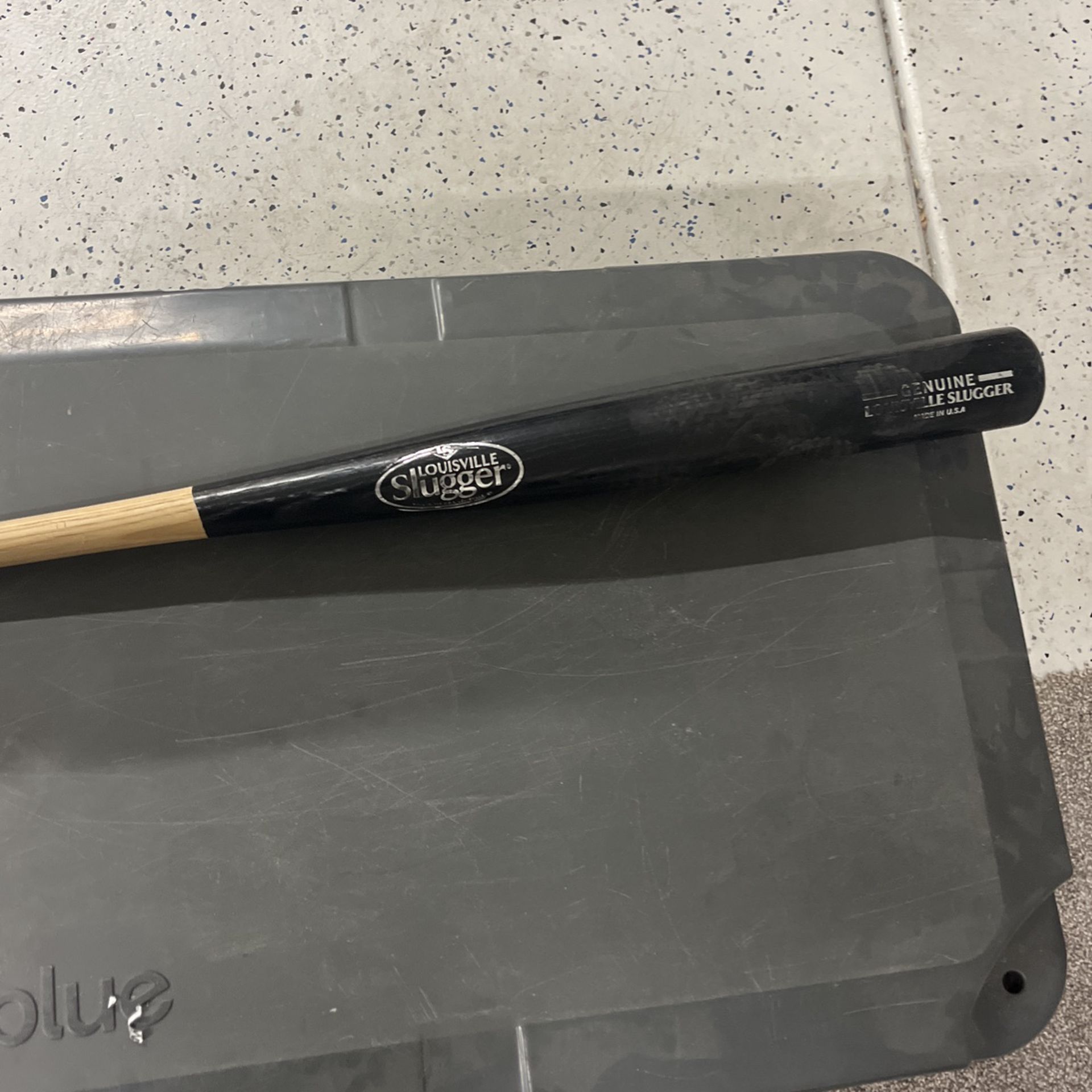 Louisville Slugger Wood Baseball Bat