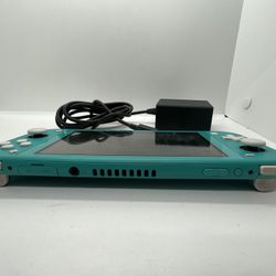 Nintendo Switch Lite in Turquoise