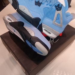 Jordan 4 Retro University Blue - Size 6Y -$290