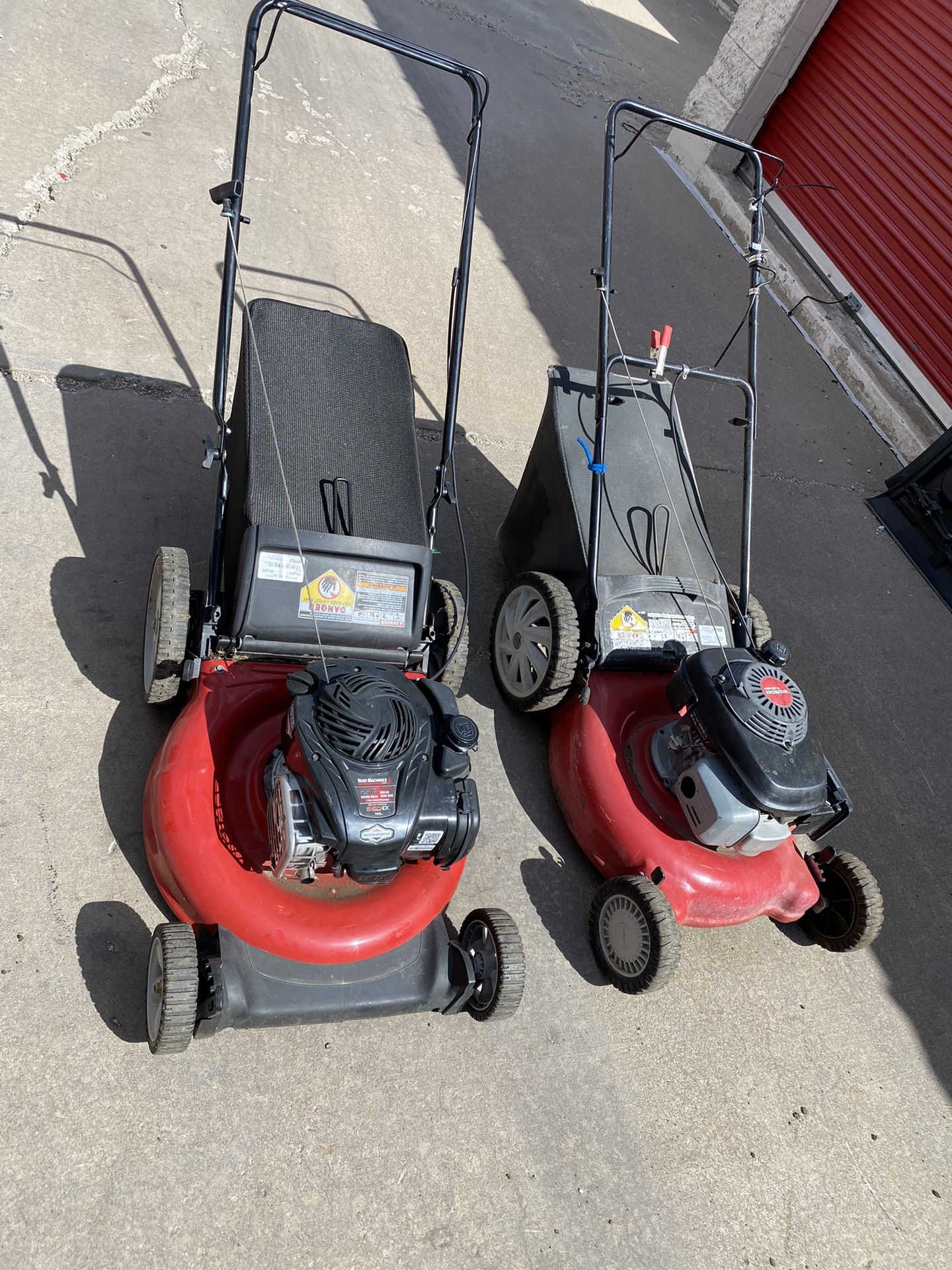 $90 Cash For Both The Briggs And Stratton Sells For Over $300 And It Mulches To I Can Deliver If You Throw In A Extra$20 For Gas.