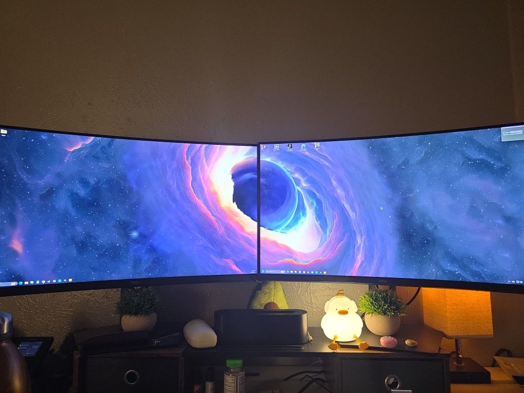 2 Dell Monitors - S3220DGF 32" LED Curved QHD FreeSync Monitor With HDR (DisplayPort, HMDI, USB) -Ascent Gray