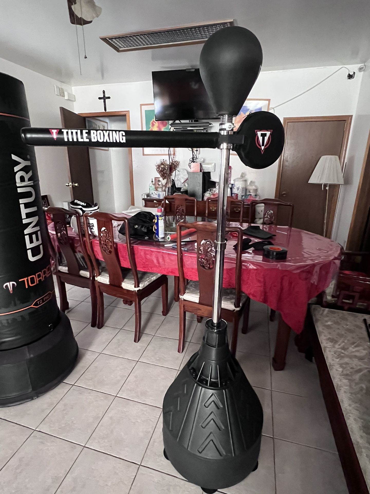 Title Rapid Reflex Boxing Bar Tri-Bag, LIKE NEW AND PRICE IS NEGOTIABLE!!!