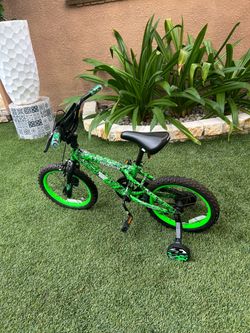 Dynacraft Invader Kids BMX Bike with Training Wheels