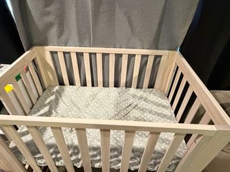 Mini Crib
