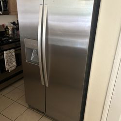 Whirlpool  36inch Side By Side Refrigerator 