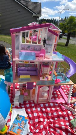 Doll house