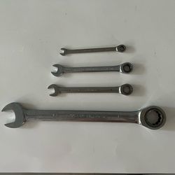 4 Pcs-Vintage GearWrench, Ace Professional SAE & Metric, 12pt Ratcheting Combination Set.