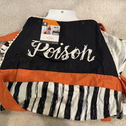 New Halloween “Poison” Apron