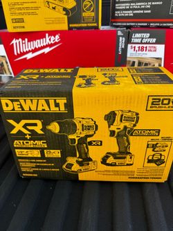 DEWALT XR + Atomic 20V Brushless 2-Tool Combo Kit