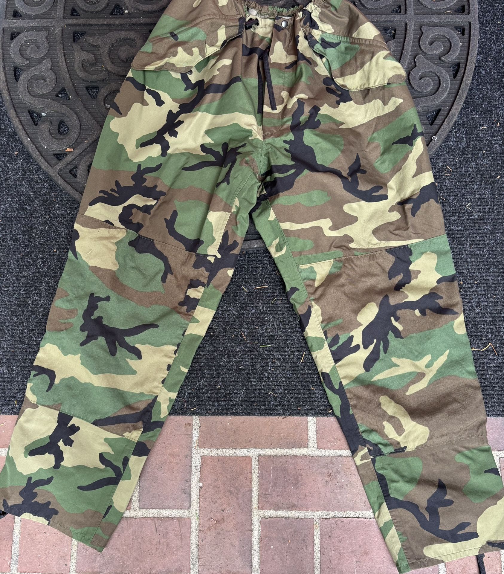 Military Surplus GoreTex Pants, M81 Camo, Large