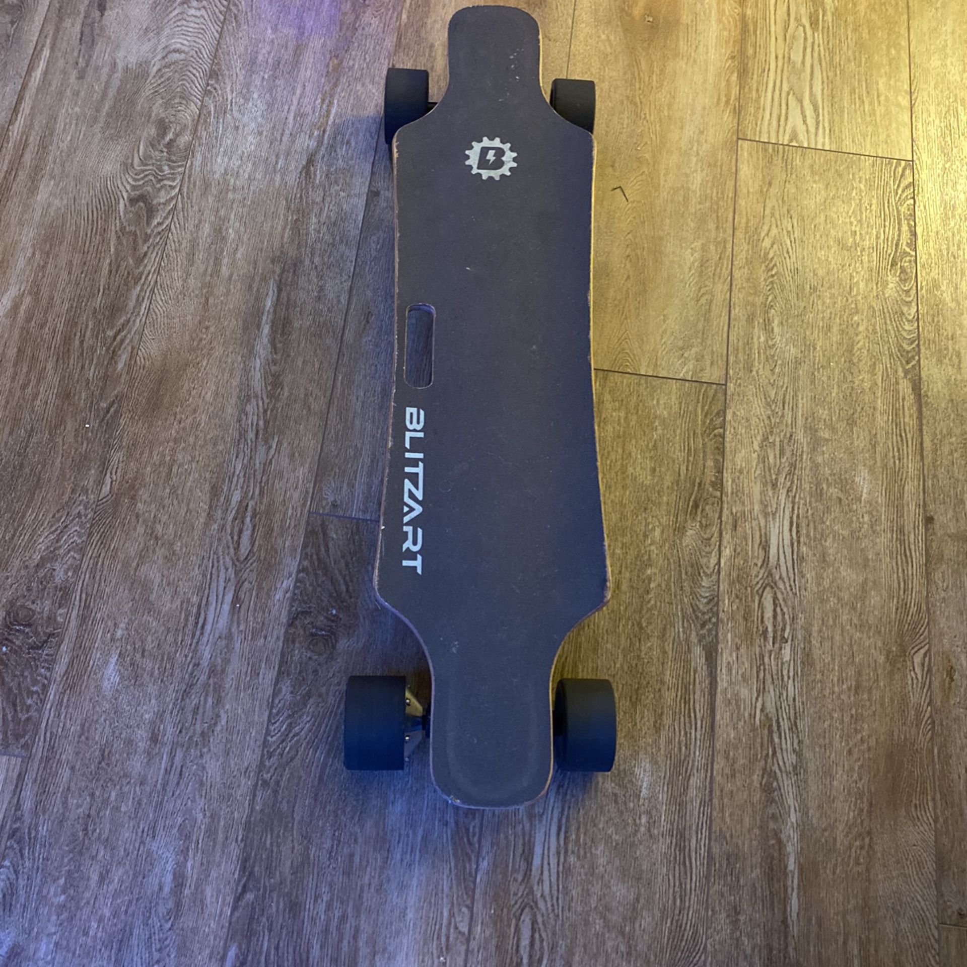Blitzart Electric Skateboard