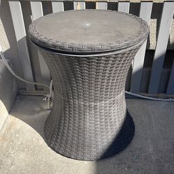 Outdoor table cooler