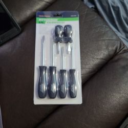Brand New Magnetic Tips 6 Piece Screw Driver And Phillips Set