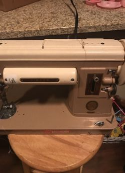 Sewing Machine $20