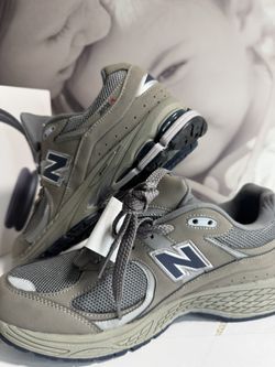 New Balance 2002R – Grey (ML2002RA) – US Men’s 9.5 – Brand New