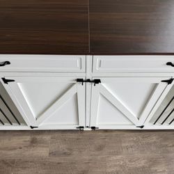 Accent Table and Double Dog Crate 