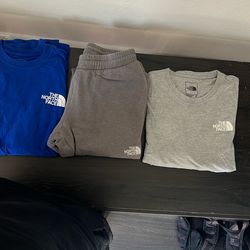The North Face Set – 2 Long Sleeves & Joggers (Men’s M / Women’s XL)