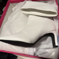 White Boots 